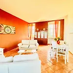 アパートホテル La Bordona B&B