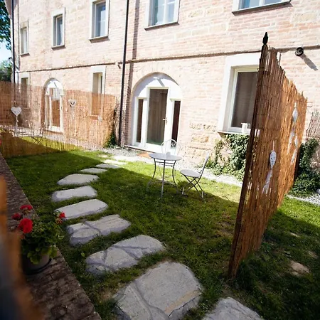 La Bordona Country Club Апарт-отель Vignale Monferrato