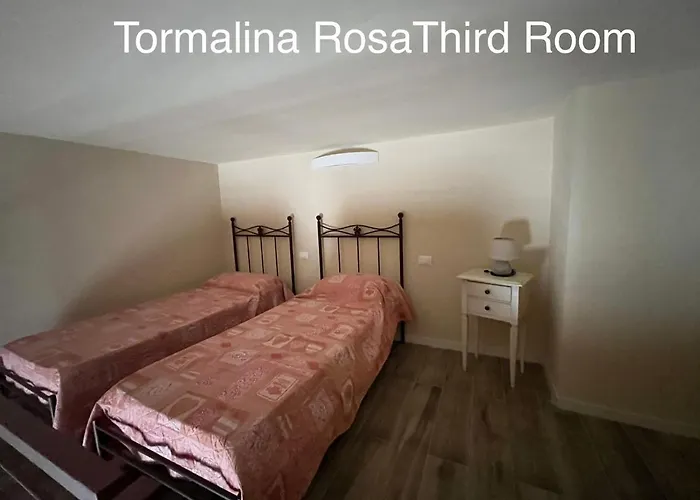 La Bordona B&B מלון דירות 3*